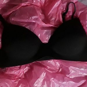VS no wire 36C bra